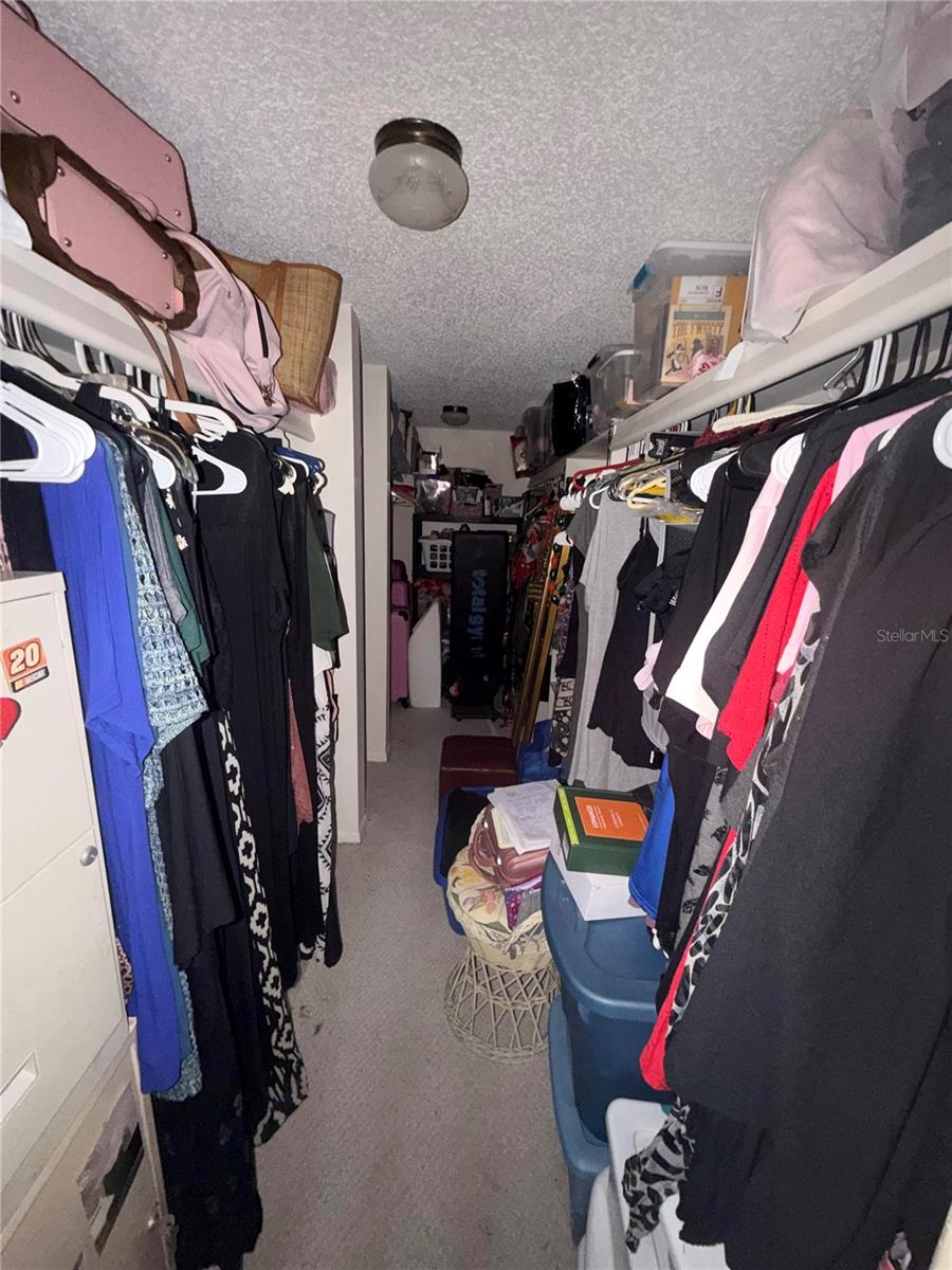 PENTHOUSE GREENS - Residential