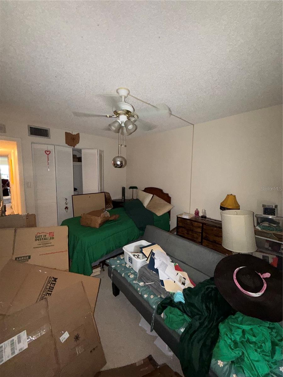 PENTHOUSE GREENS - Residential