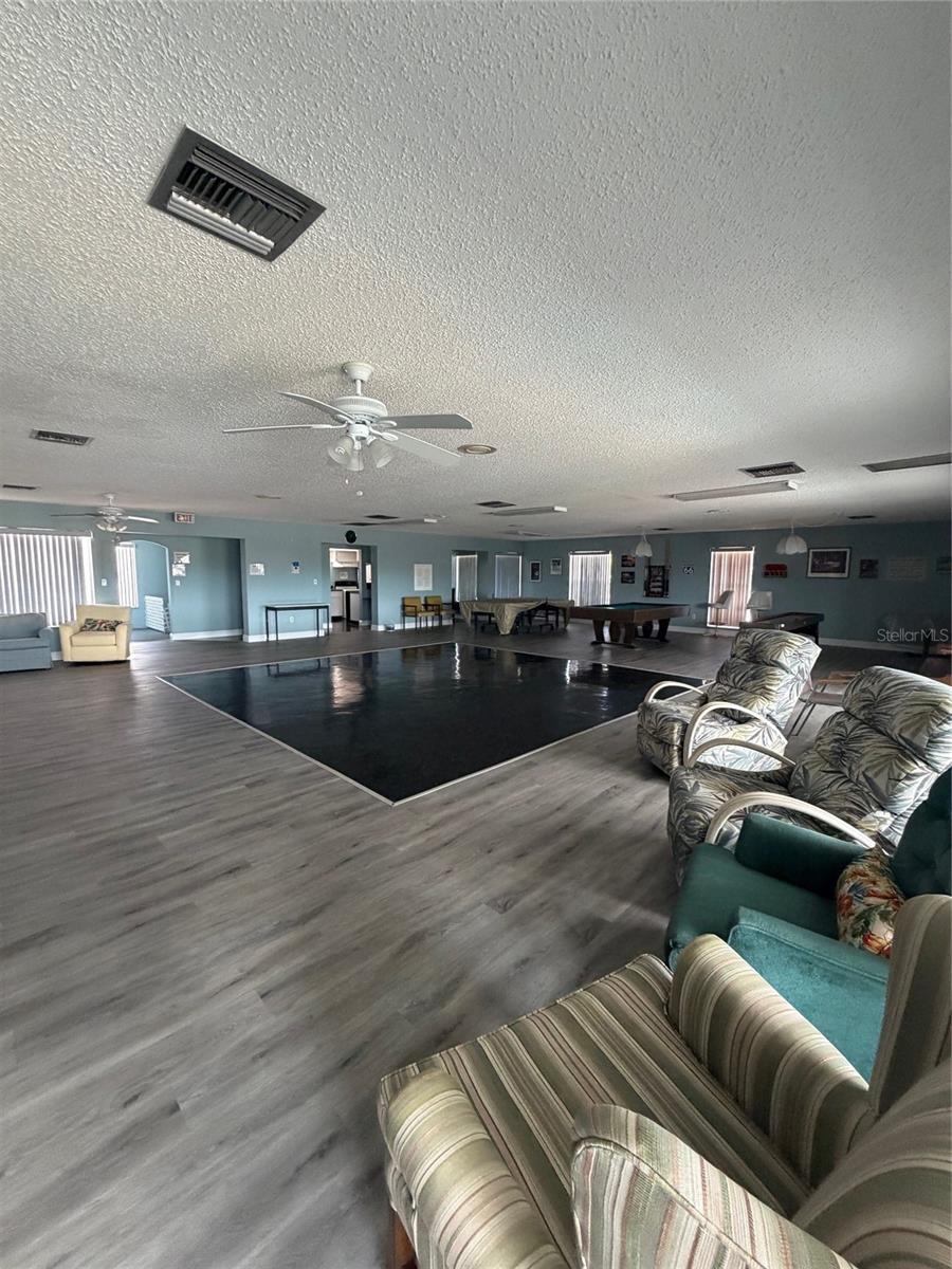 PENTHOUSE GREENS - Residential