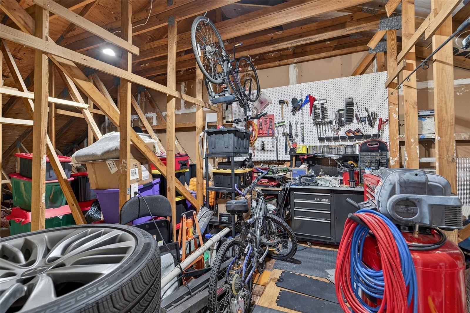 RIVER OAKS CONDO II - Residential