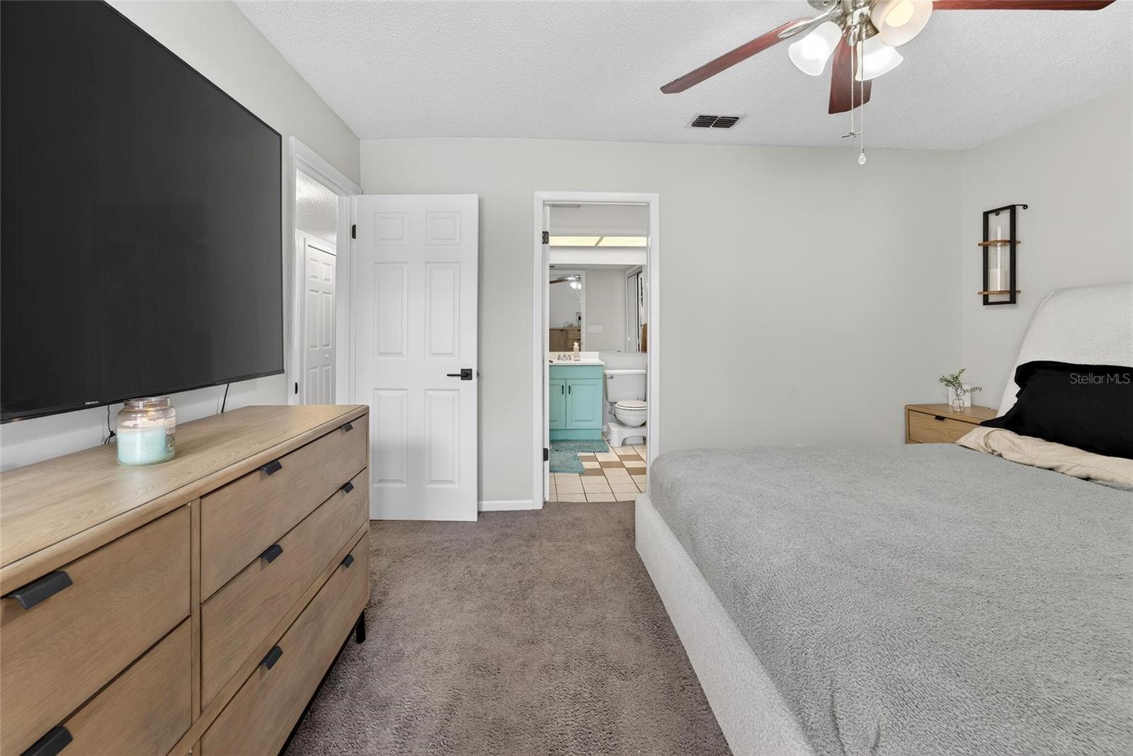 RIVER OAKS CONDO II - Residential