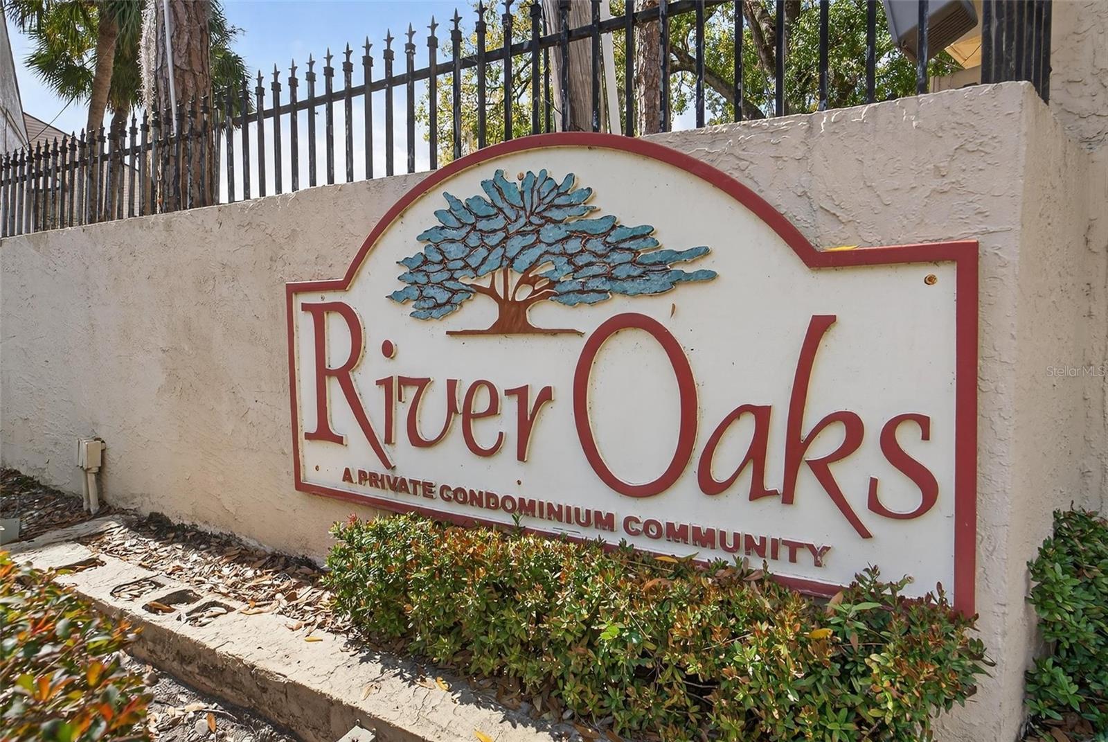 RIVER OAKS CONDO II - Residential