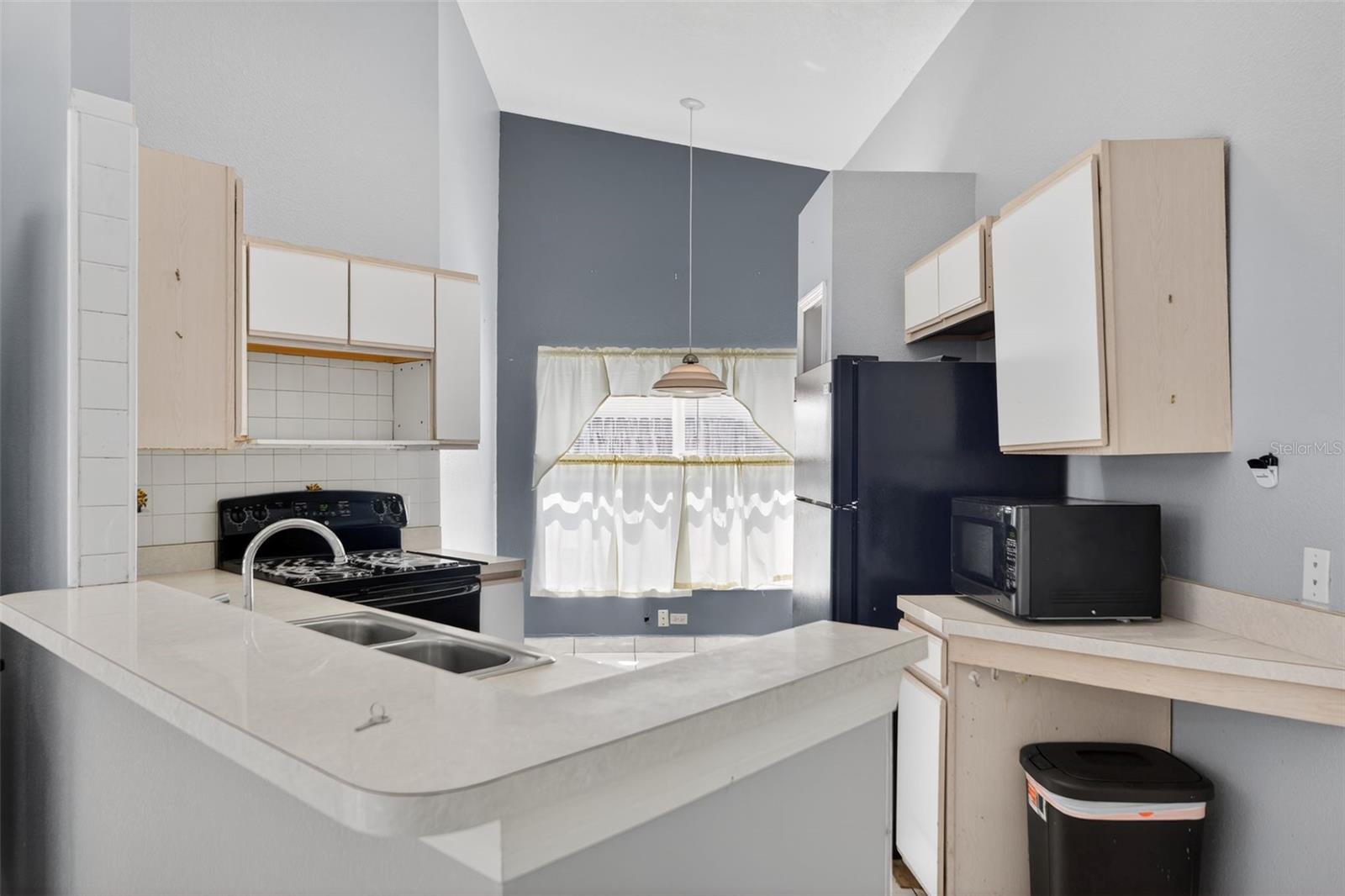 CROSS CREEK ESTATES - Residential