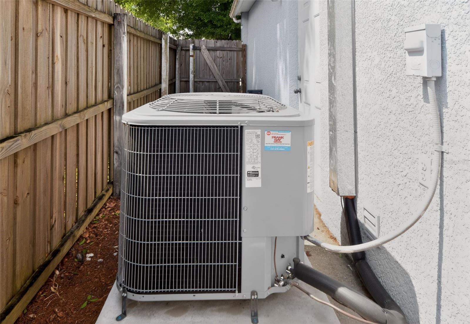 CROSS CREEK ESTATES - Residential