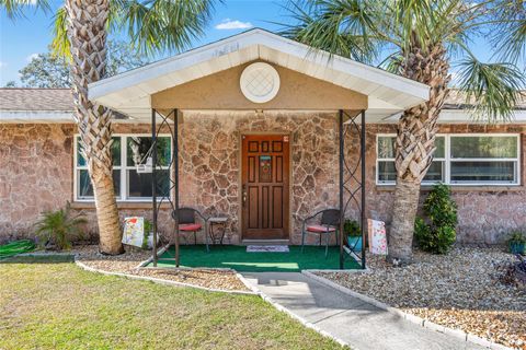 A home in CRYSTAL RIVER