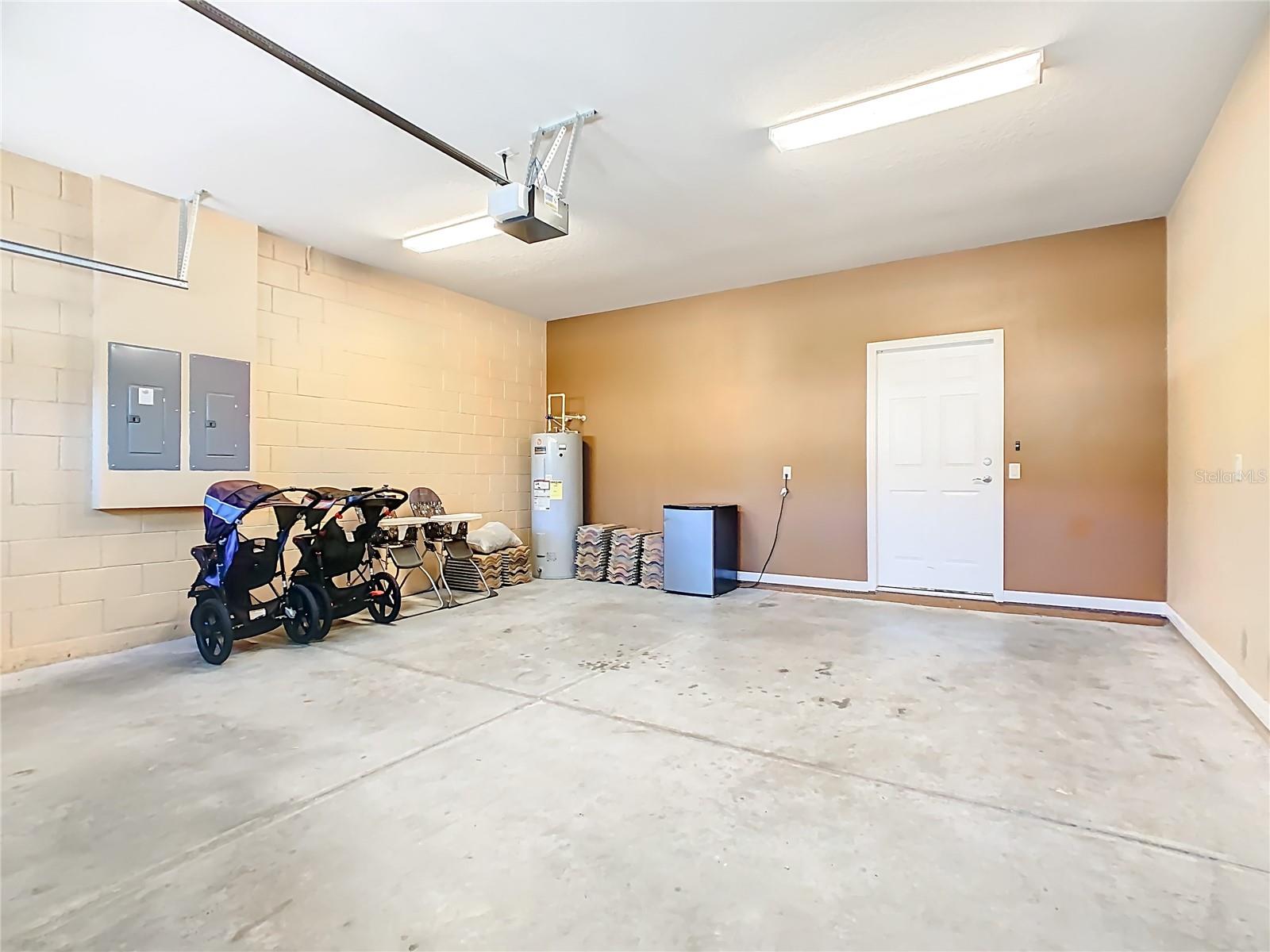 WINDSOR AT WESTSIDE PH 1 - Residential