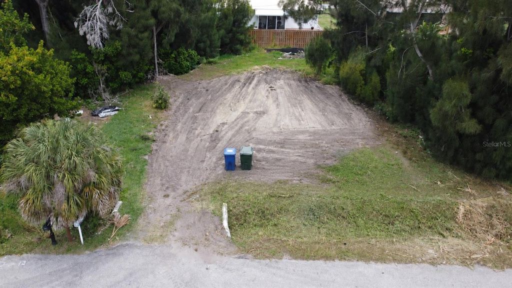 Photo of 1020 Linden Road, Venice, FL 34293 (MLS # A4697030)