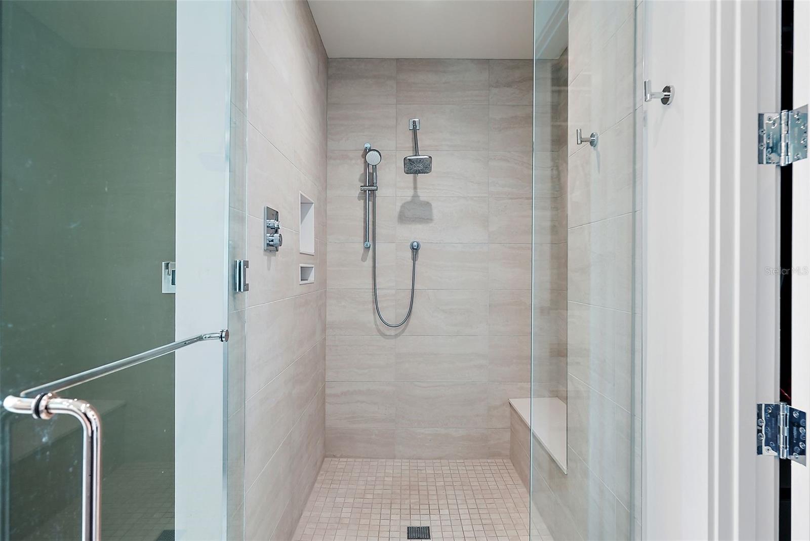 SALTAIRE CONDO - Residential