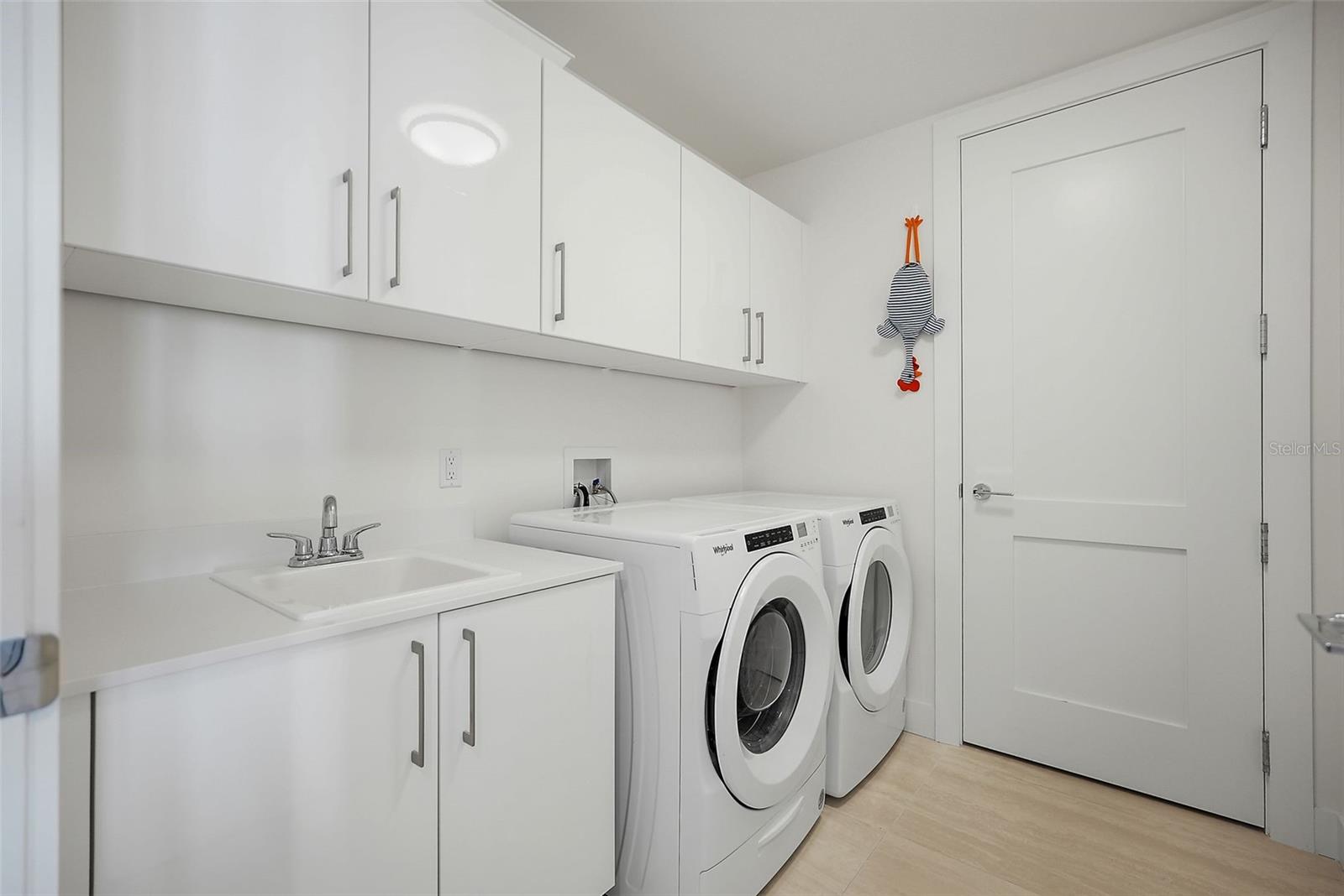 SALTAIRE CONDO - Residential