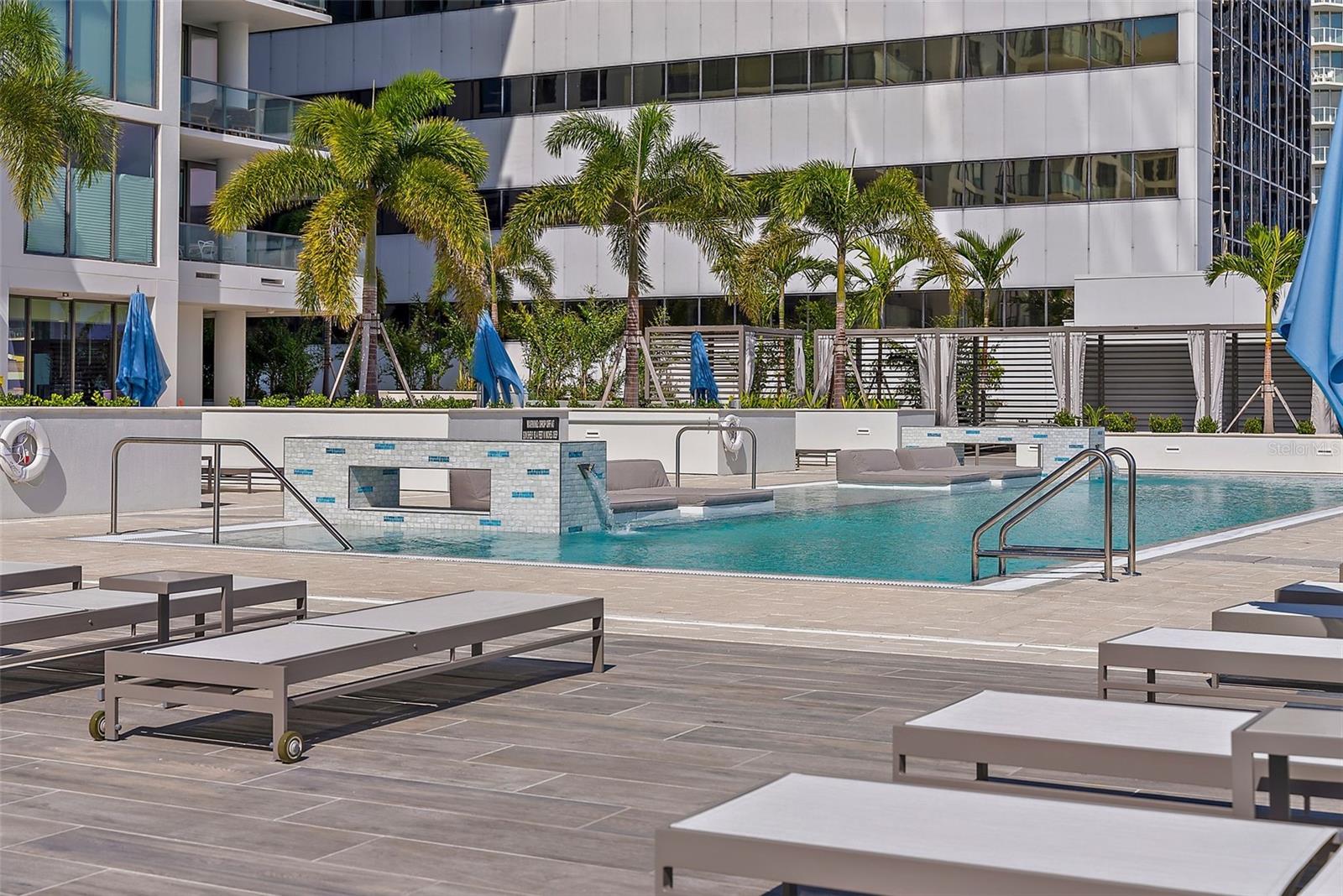 SALTAIRE CONDO - Residential