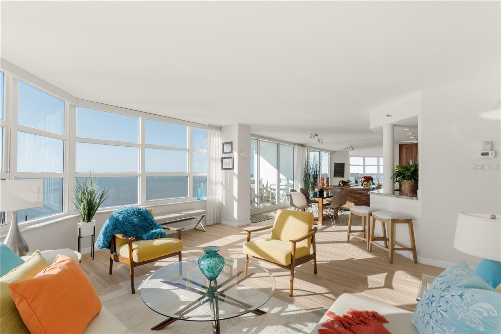 CONDO ON THE BAY TOWER I - Residential