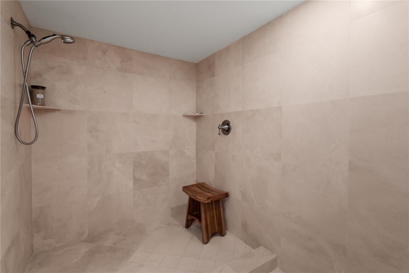 CONDO ON THE BAY TOWER I - Residential