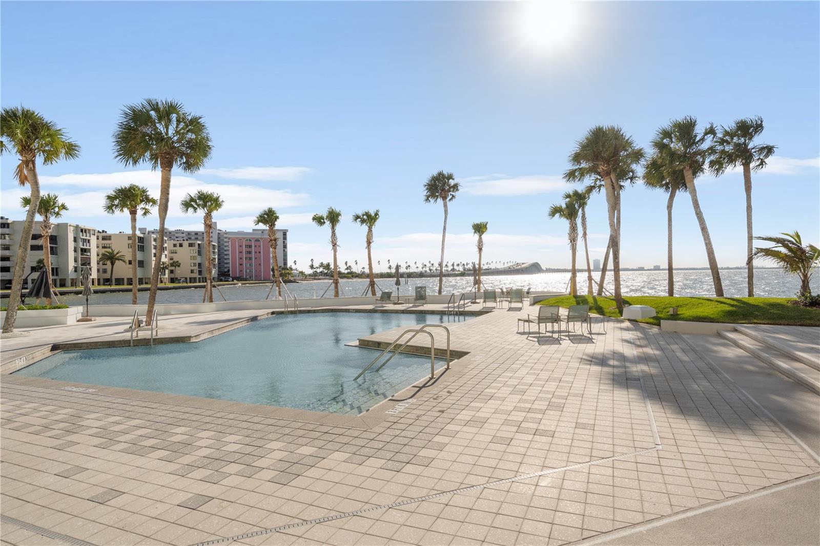 CONDO ON THE BAY TOWER I - Residential