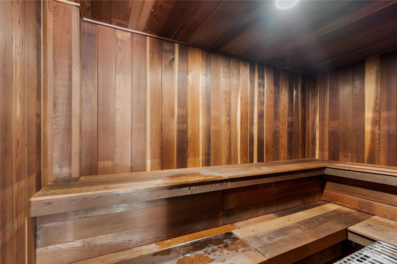 CONDO ON THE BAY TOWER I - Residential