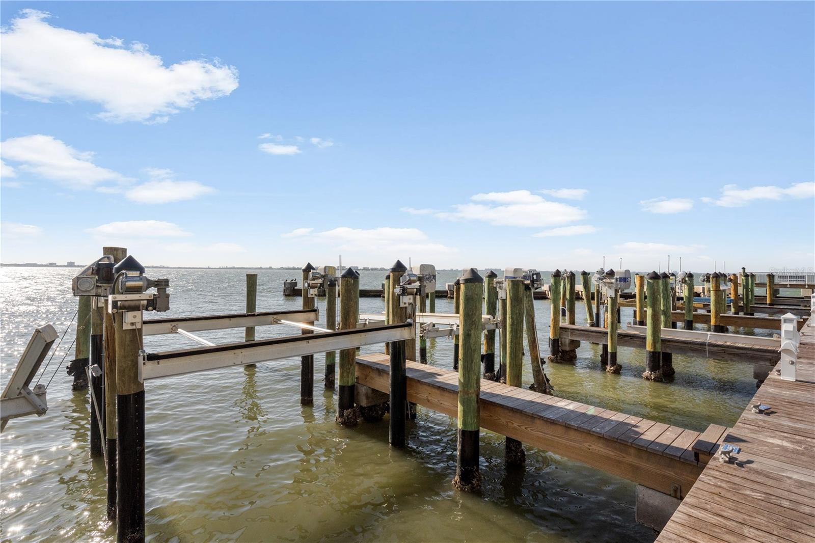 CONDO ON THE BAY TOWER I - Residential