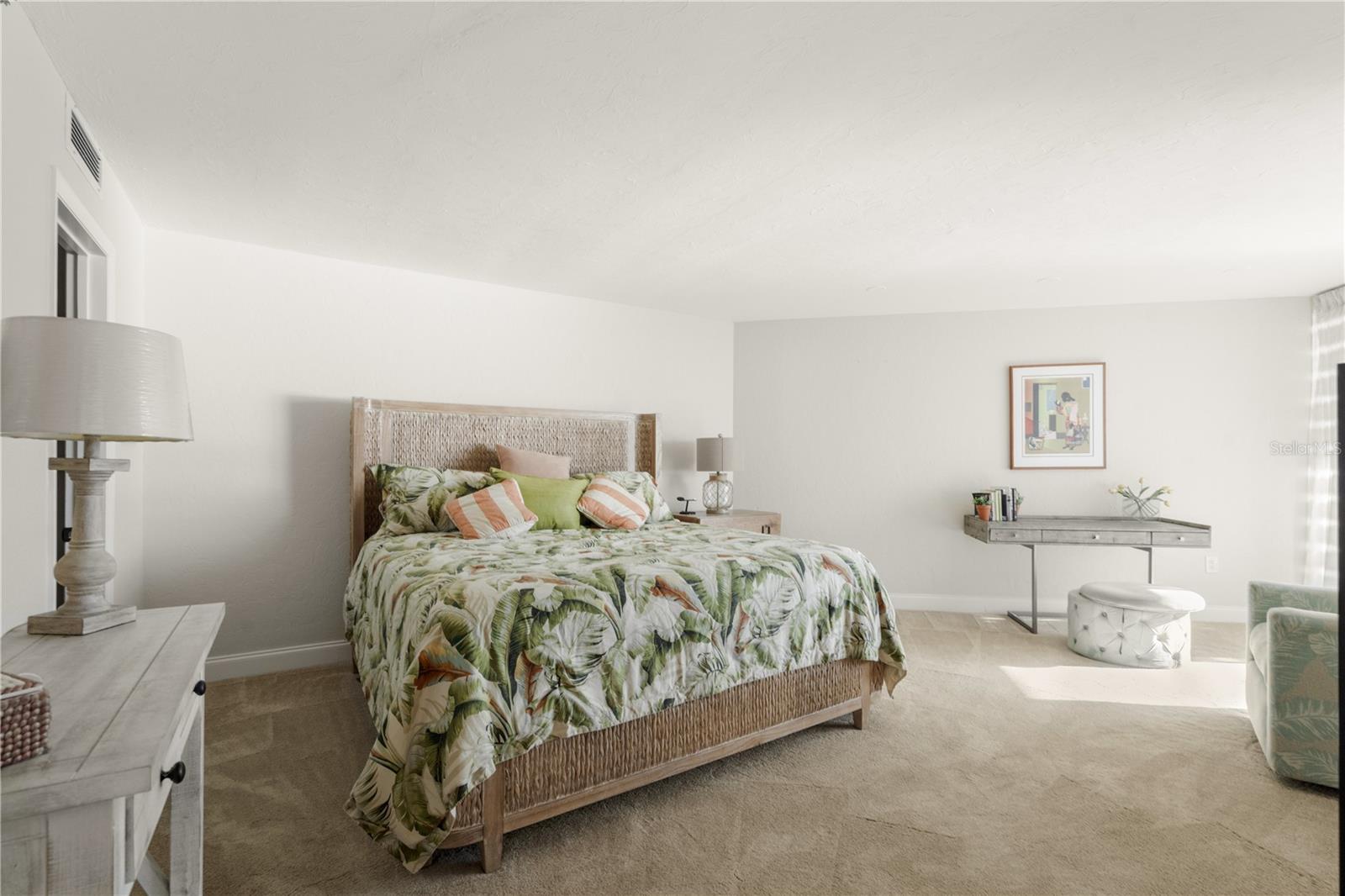 CONDO ON THE BAY TOWER I - Residential