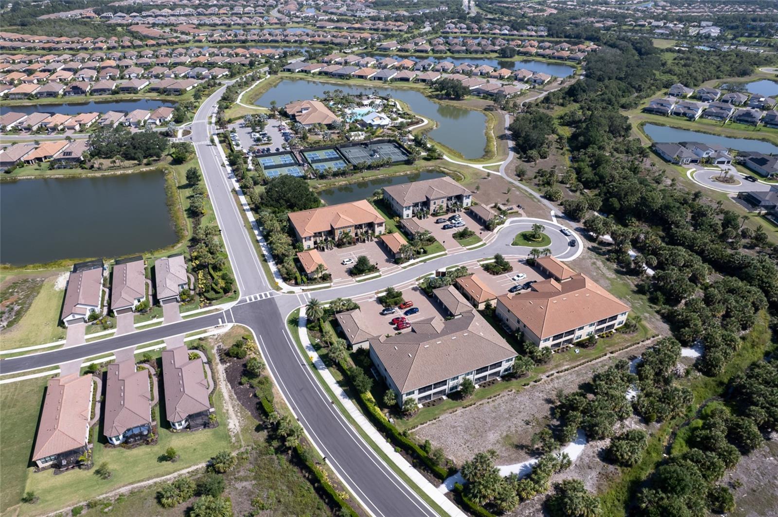 5425 CICERONE STREET 102