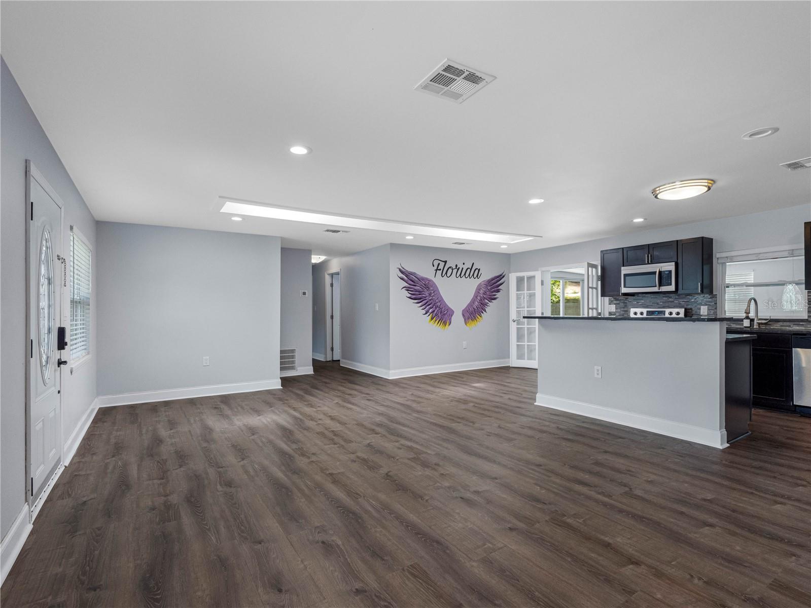 SUN COAST ESTATES - Residential