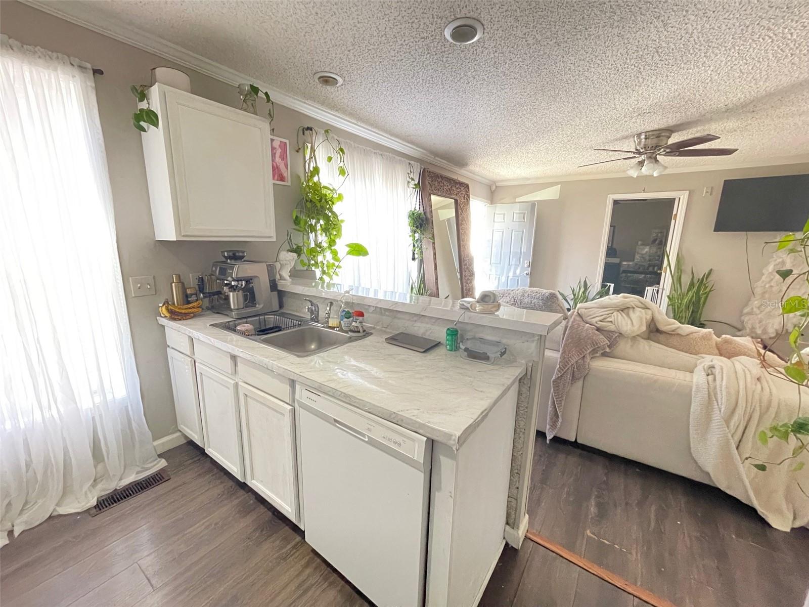 CAPSTONE QUARTERS CONDO - Residential