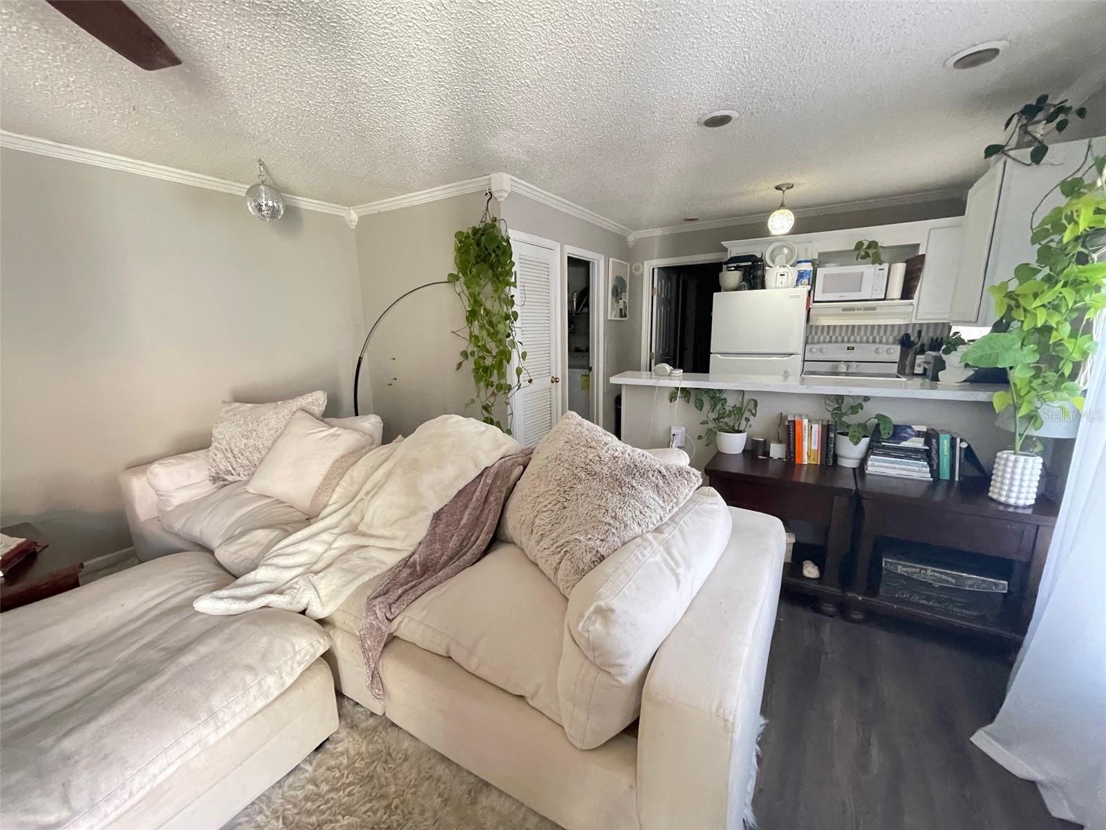 CAPSTONE QUARTERS CONDO - Residential