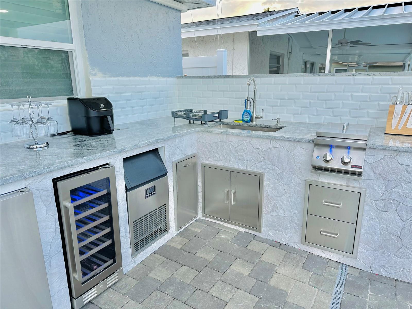 FLOR A MAR - Residential