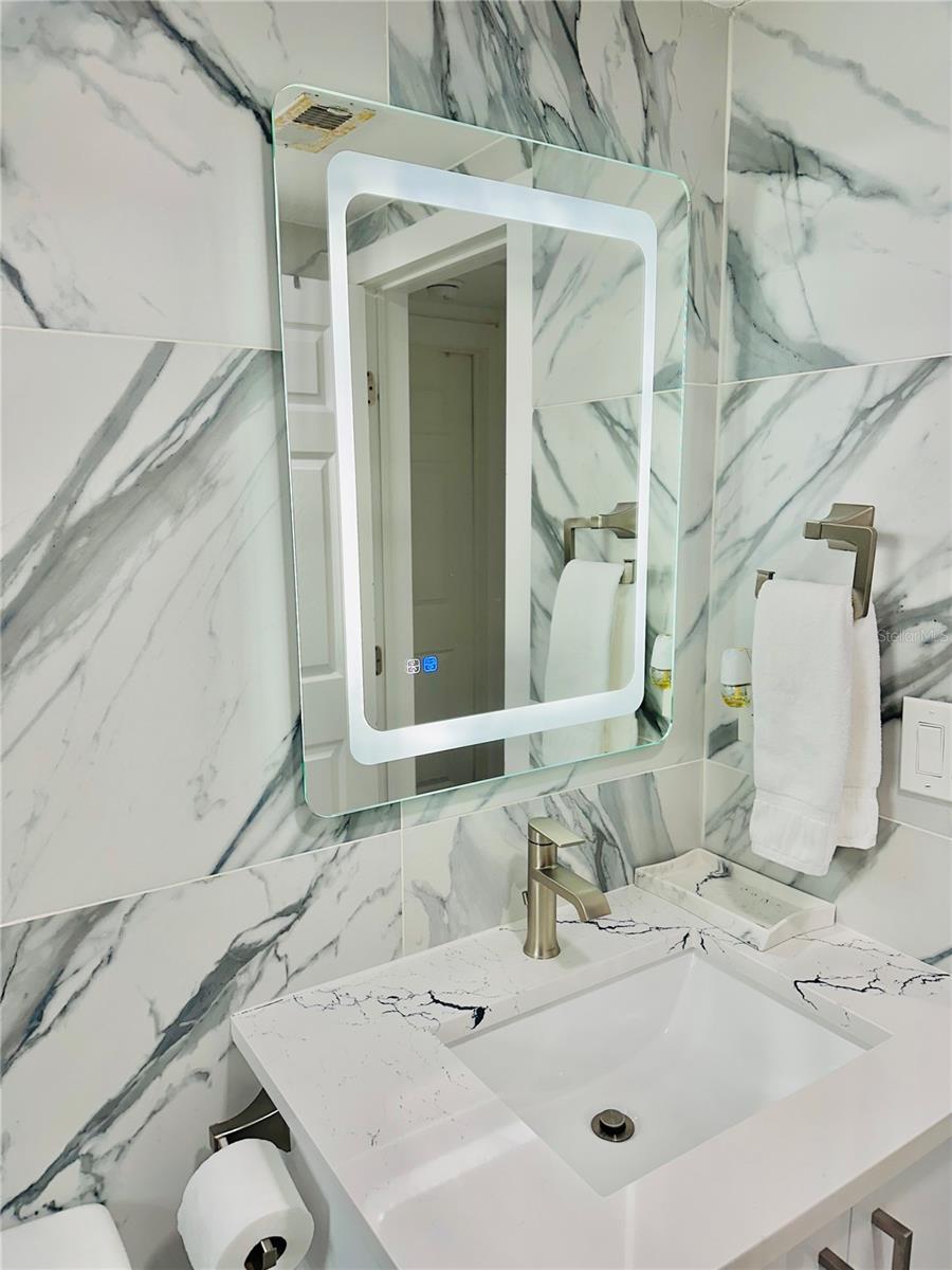 FLOR A MAR - Residential