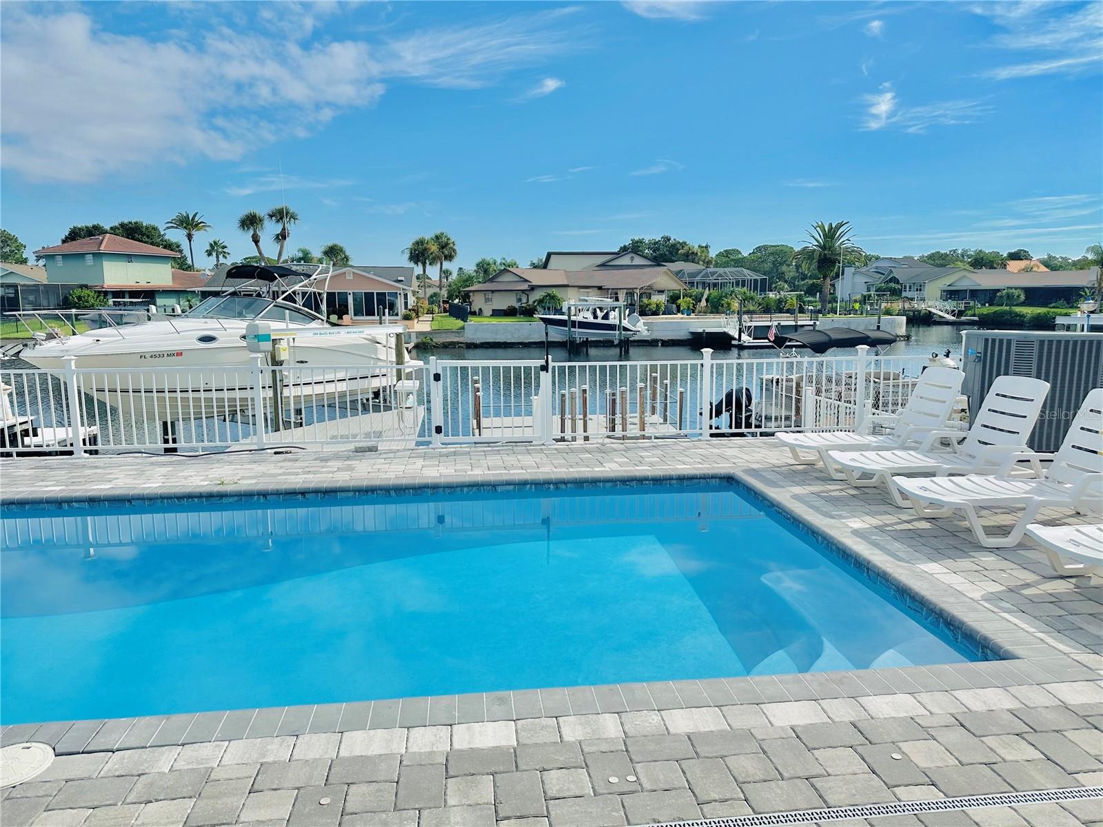 FLOR A MAR - Residential