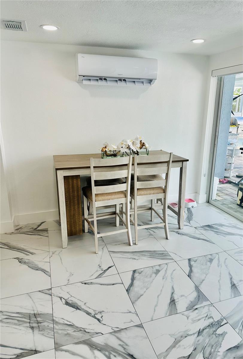FLOR A MAR - Residential