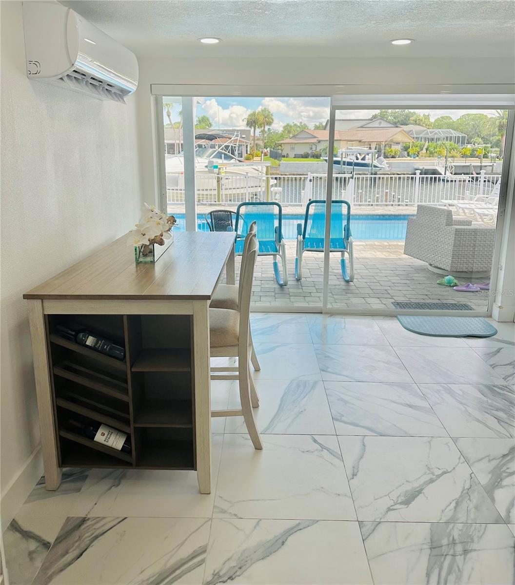 FLOR A MAR - Residential