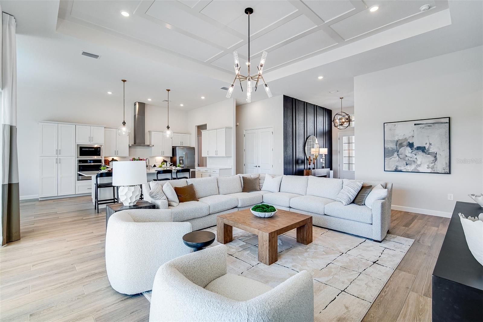 CALUSA COUNTRY CLUB - Residential