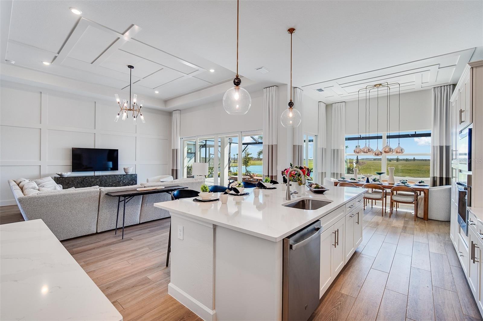 CALUSA COUNTRY CLUB - Residential