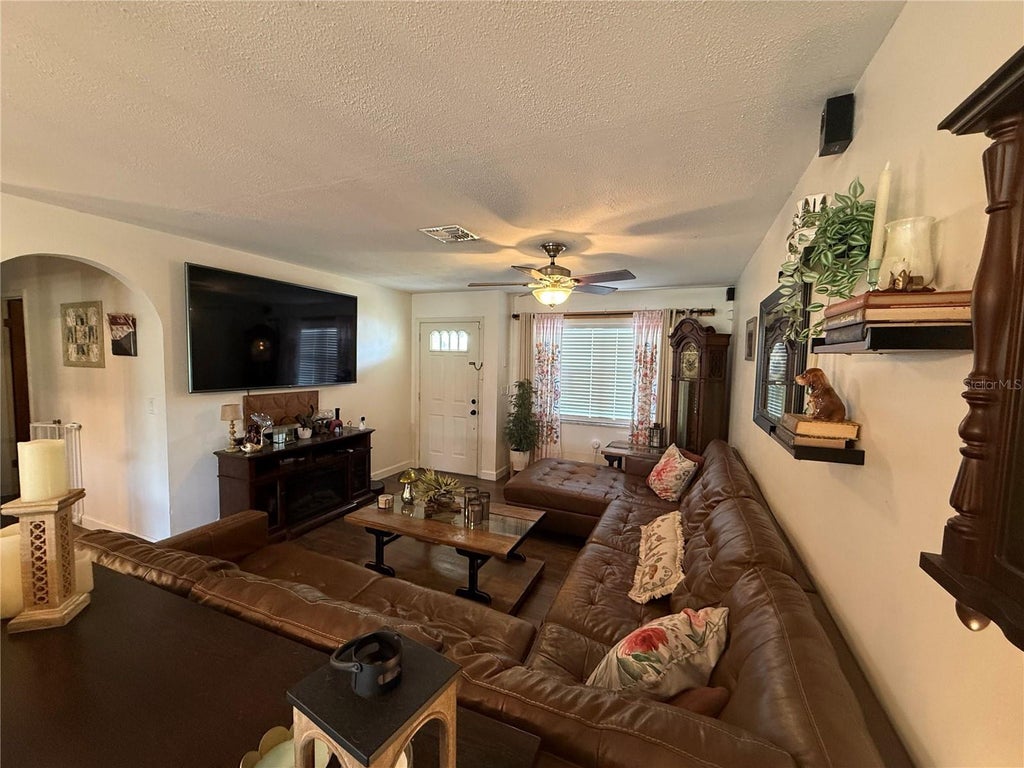 Photo of 1739 Tayloe Lane, Lake Placid, FL 33852 (MLS # A4708408)