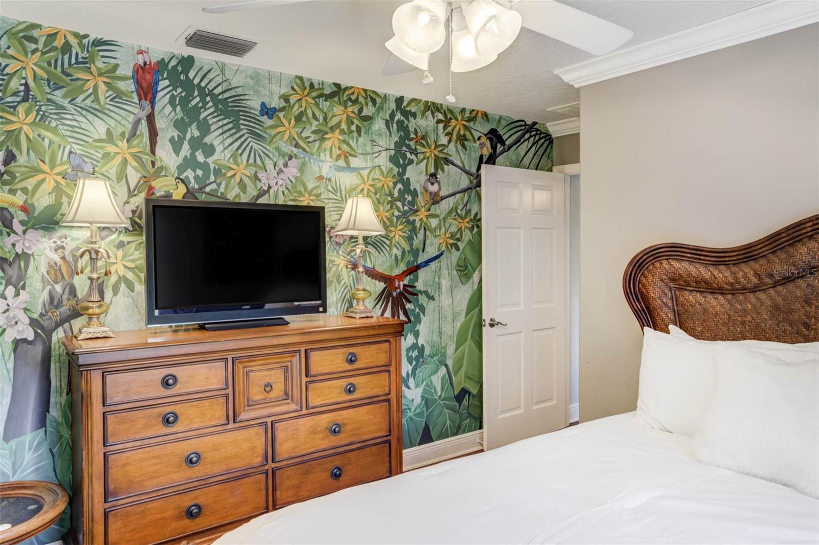 HAPPY BAYOU - Residential