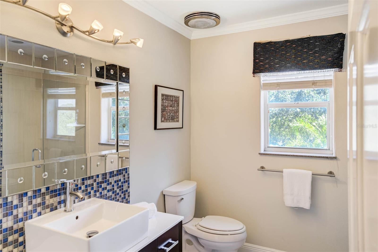 HAPPY BAYOU - Residential