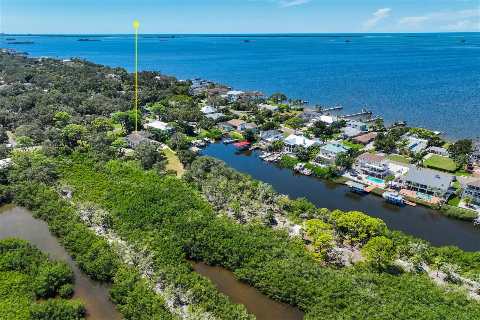 HAPPY BAYOU - Residential