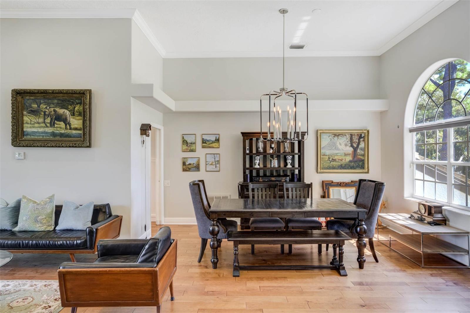 HAPPY BAYOU - Residential