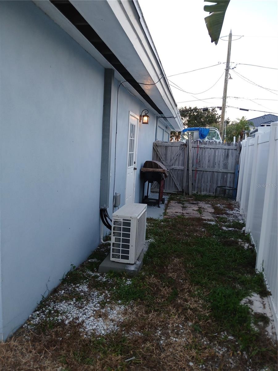 BELLE VISTA SHORES - Residential