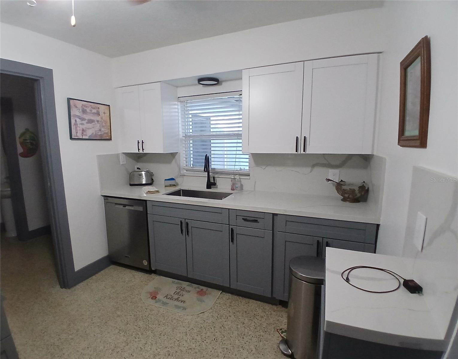 BELLE VISTA SHORES - Residential