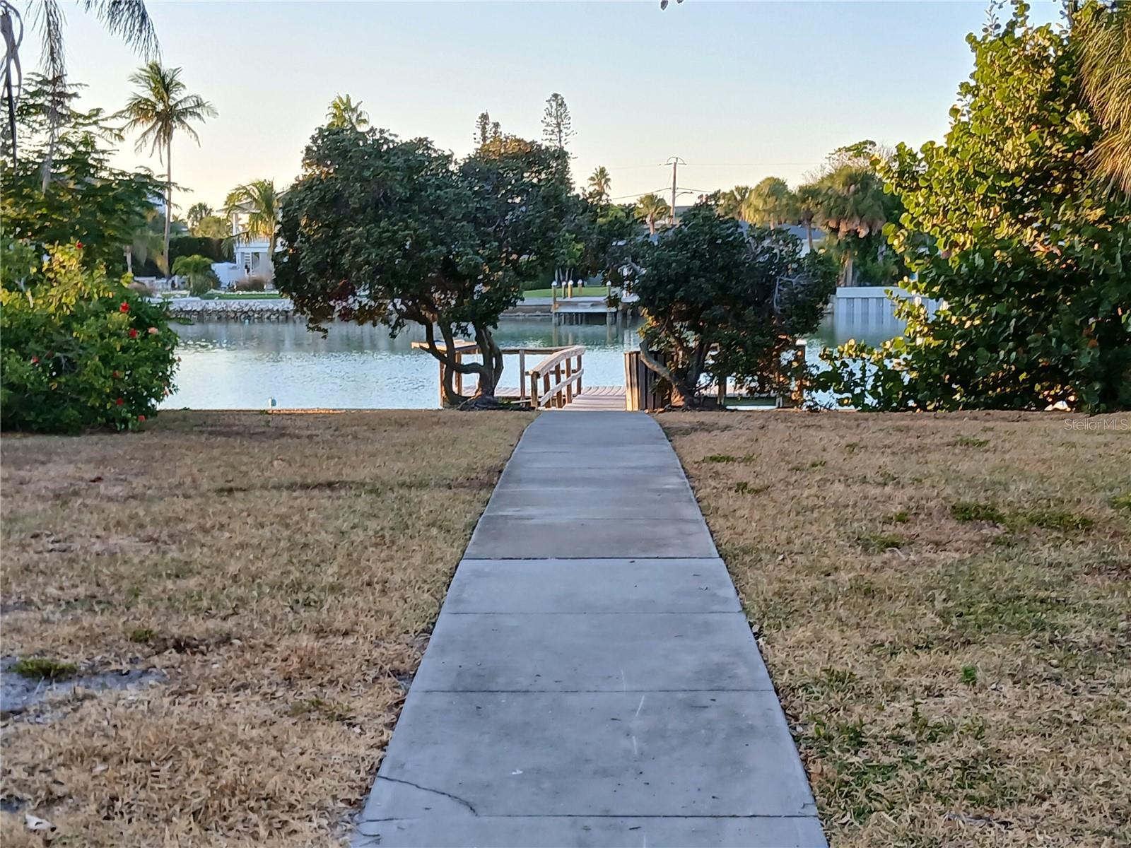 BELLE VISTA SHORES - Residential