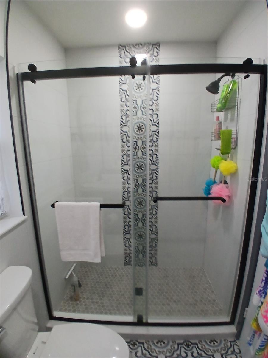 BELLE VISTA SHORES - Residential