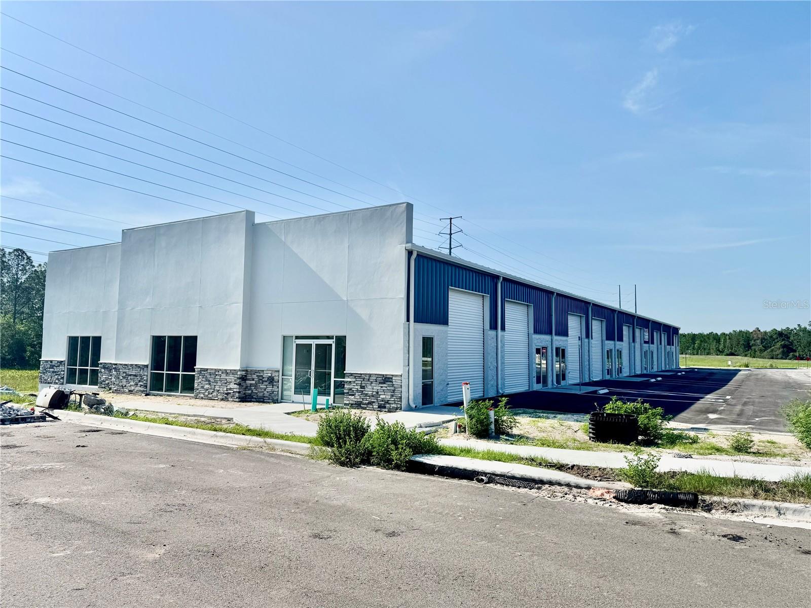 AMERACENTER PH 3 - Commercial Lease