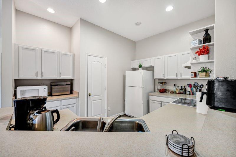 WATERSIDE ESTATES - Residential