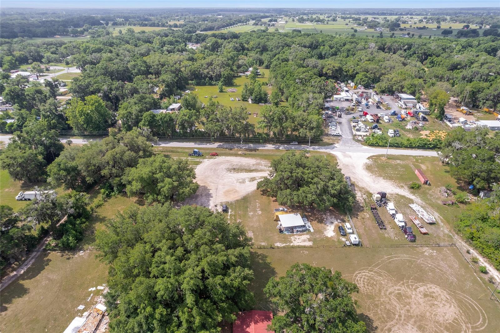 1751 E HIGHWAY 329