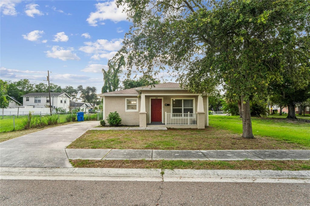 Photo of 1113 Union Street S, St Petersburg, FL 33712 (MLS # TB8539003)