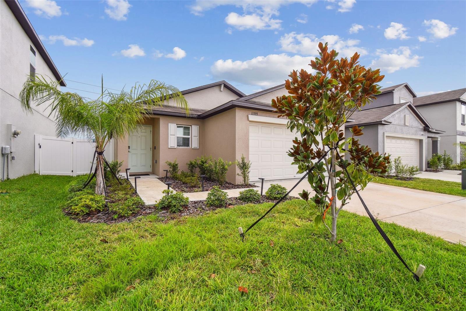 11395 LAVENDER LOOP