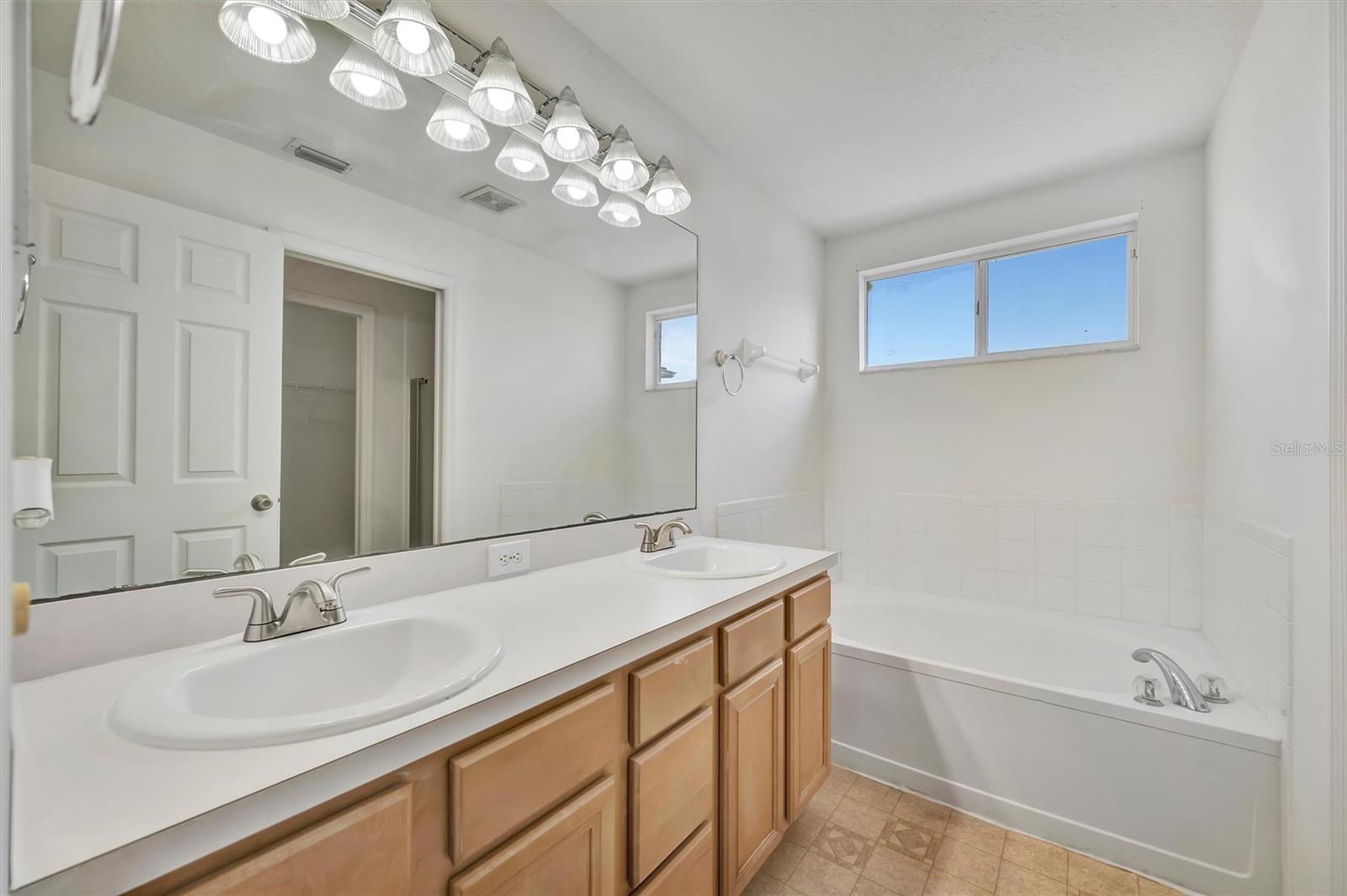 LAKE ST CLAIR PH 4 - Residential