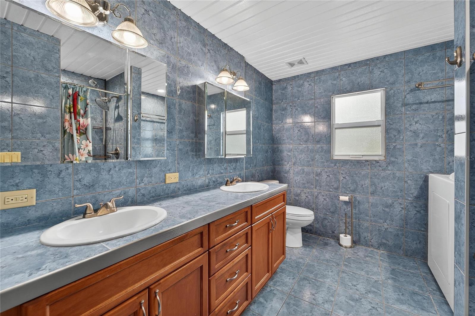 MEYERS GREEN & H G THOMPSON - Residential