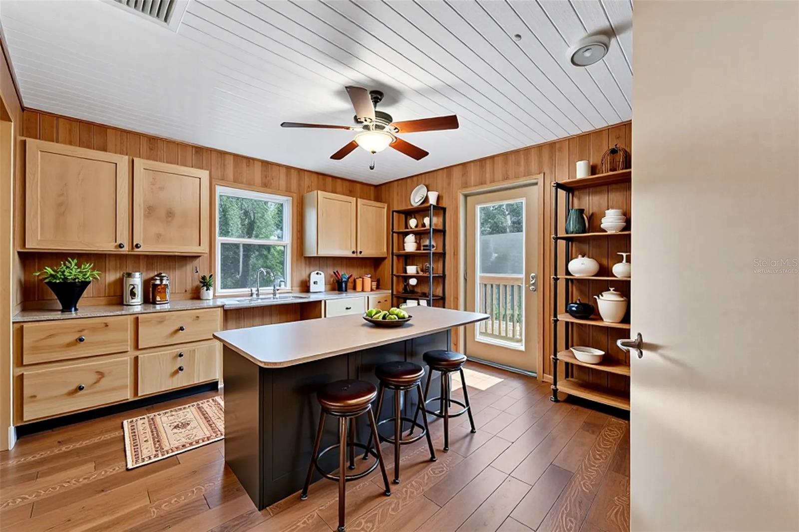 MEYERS GREEN & H G THOMPSON - Residential