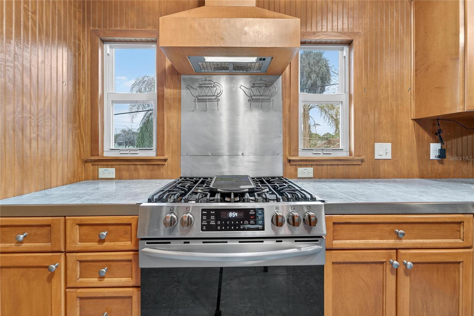 MEYERS GREEN & H G THOMPSON - Residential