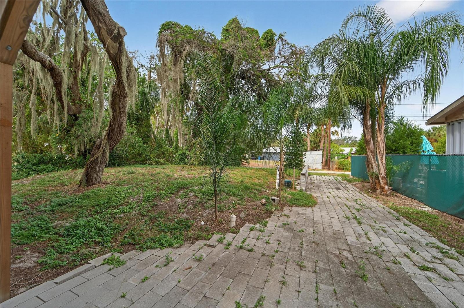 MEYERS GREEN & H G THOMPSON - Residential